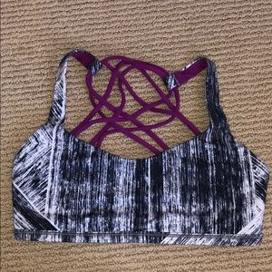 Lululemon sports bra